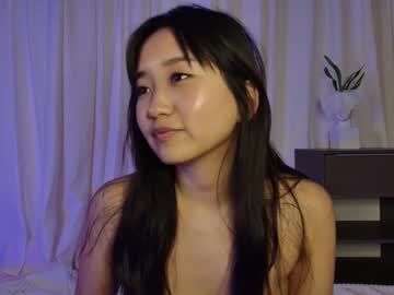 girl Asian Cam Models with harooniks