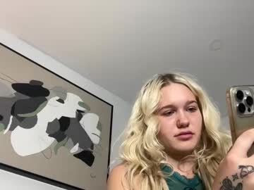 girl Asian Cam Models with maddiegirl6