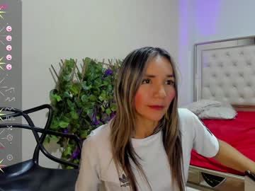 girl Asian Cam Models with miss_luna15