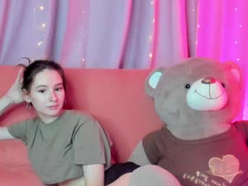 girl Asian Cam Models with nicky_fl0wer