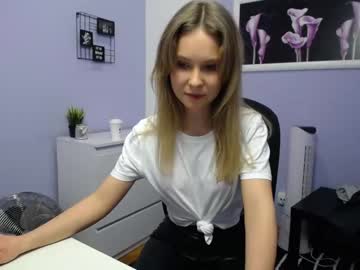 girl Asian Cam Models with lucy_marshman