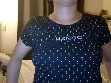 girl Asian Cam Models with tinyelyza