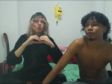 couple Asian Cam Models with ellie_andy