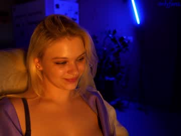 girl Asian Cam Models with sexyalice1997