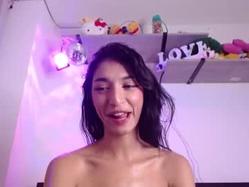girl Asian Cam Models with lucy_fernandez