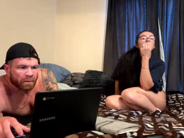 couple Asian Cam Models with daddydiggler41
