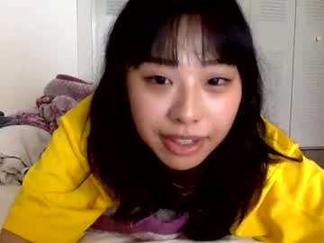 girl Asian Cam Models with milo_nadie_leo