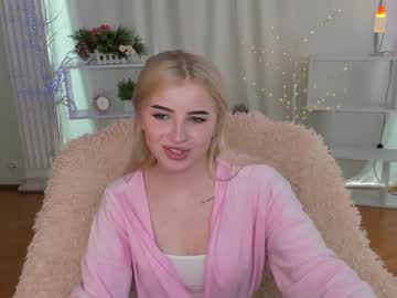 girl Asian Cam Models with nika_queen__