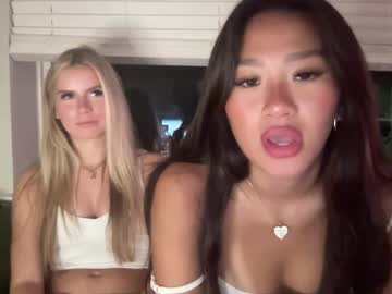 girl Asian Cam Models with hibiancas