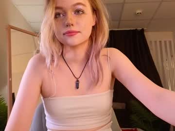 girl Asian Cam Models with just_mia_