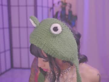 girl Asian Cam Models with nekyra_san