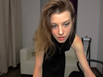 girl Asian Cam Models with flossie_candy
