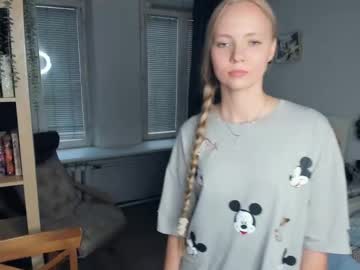 girl Asian Cam Models with rave_the_love