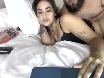 couple Asian Cam Models with xtika