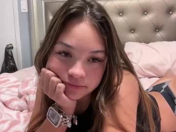 girl Asian Cam Models with sophialynnxx