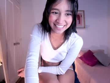 girl Asian Cam Models with shell_7