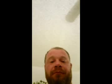 couple Asian Cam Models with ezbreezy13