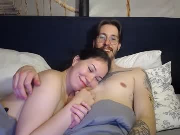 couple Asian Cam Models with cumbunnycouple