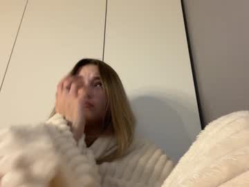 girl Asian Cam Models with norakiso