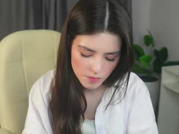girl Asian Cam Models with lucky_forme