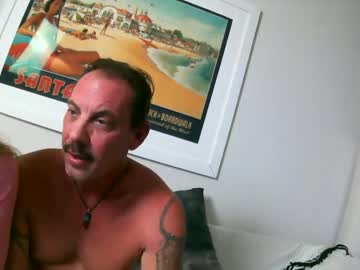 couple Asian Cam Models with tinypussyn8inch