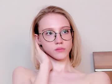 girl Asian Cam Models with dawnwillrise