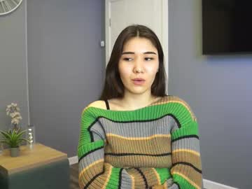 girl Asian Cam Models with daisybuffkin