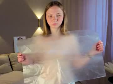 girl Asian Cam Models with lululight