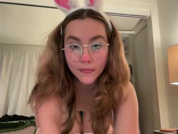 girl Asian Cam Models with opheliafae888