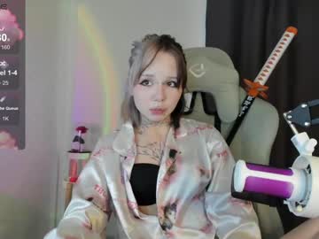 girl Asian Cam Models with gummi_heart