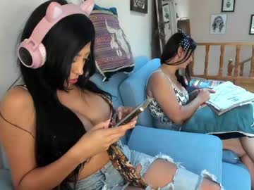 girl Asian Cam Models with noemibcnz
