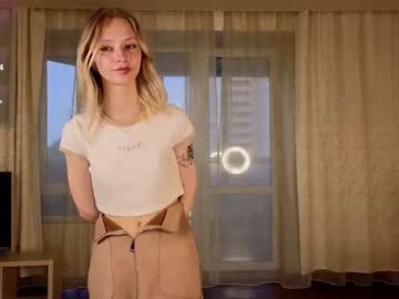 girl Asian Cam Models with lynettedendy