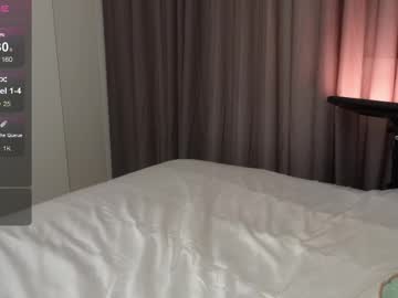 girl Asian Cam Models with nicoleaniston17