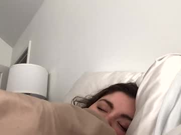 girl Asian Cam Models with mariana199410