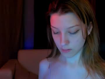 couple Asian Cam Models with evelina_meow