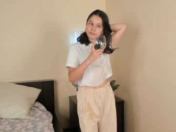 girl Asian Cam Models with hildaharding