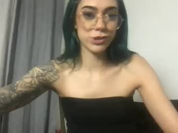girl Asian Cam Models with mercedes_111
