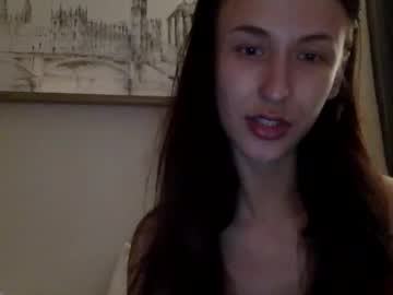 girl Asian Cam Models with sarahswettt