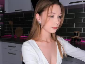 girl Asian Cam Models with emmavictori