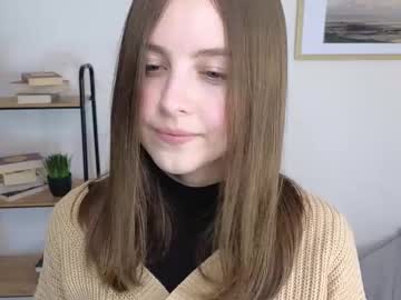 girl Asian Cam Models with julie_wilson_