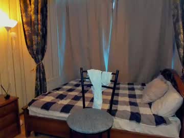girl Asian Cam Models with engelaven