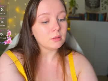girl Asian Cam Models with unavenus