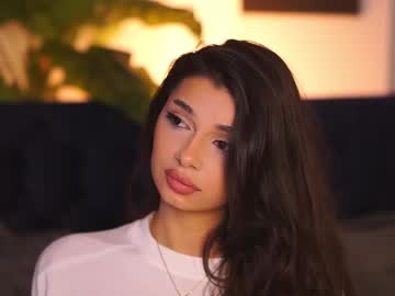 girl Asian Cam Models with leycaprice