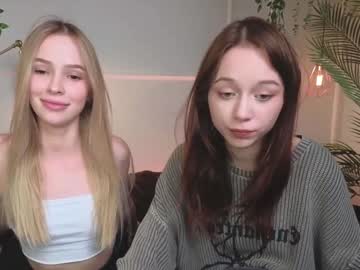 couple Asian Cam Models with dontoke_