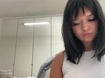 girl Asian Cam Models with sarah_heart_aus