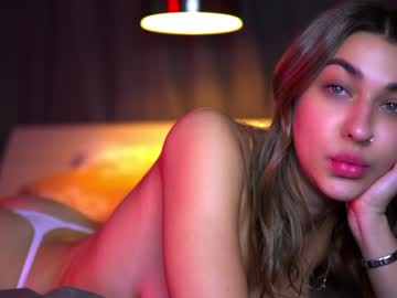 girl Asian Cam Models with tait_less