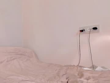girl Asian Cam Models with qtie0