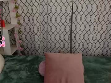 girl Asian Cam Models with lilleylakiki