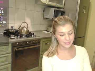 girl Asian Cam Models with ivyyyysummer