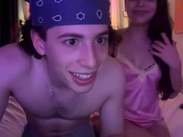couple Asian Cam Models with yaraandleo